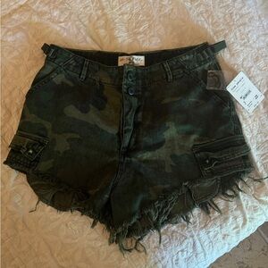 Free people size 8 army high waisted shorts